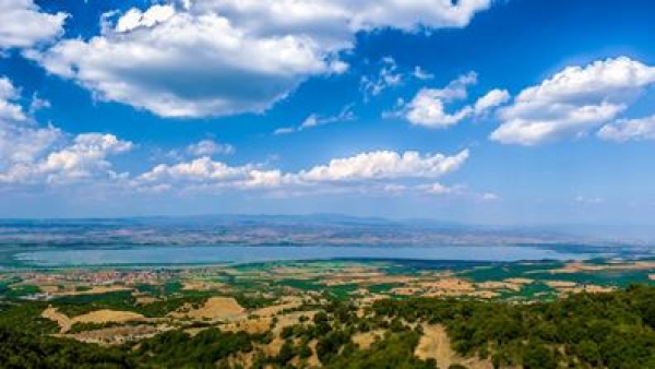 &lambda;ί&mu;&nu;&eta; &Kappa;&omicron;&rho;ώ&nu;&epsilon;&iota;&alpha; &Delta;ή&mu;&omicron;&sigmaf; &Lambda;&alpha;&gamma;&kappa;&alpha;&delta;ά 