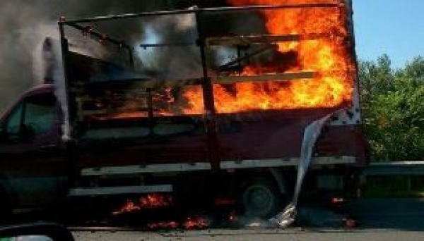 &Phi;&Omega;&Tau;&Iota;&Alpha; &Sigma;&Epsilon; &Epsilon;&Nu; &Kappa;&Iota;&Nu;&Eta;&Sigma;&Epsilon;&Iota; &Phi;&Omicron;&Rho;&Tau;&Eta;&Gamma;&Omicron; &Sigma;&Tau;&Omicron; &Delta;&Epsilon;&Rho;&Beta;&Epsilon;&Nu;&Iota;