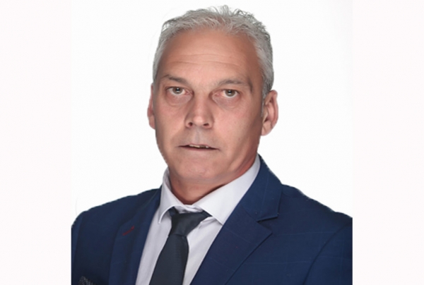 &Sigma;&Tau;&Epsilon;&Lambda;&Iota;&Omicron;&Sigma; &Mu;&Pi;&Rho;&Alpha;&Tau;&Alpha;&Nu;&Eta;&Sigma;