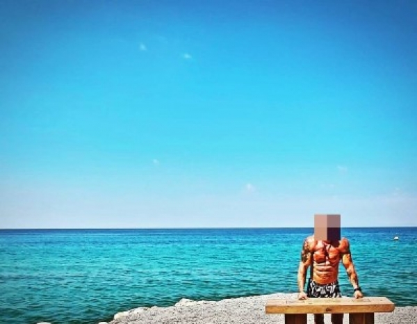 &alpha;&upsilon;&tau;&omicron;&kappa;&tau;&omicron;&nu;ί&alpha; &gamma;&upsilon;&mu;&nu;&alpha;&sigma;&tau;ή