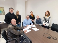 &Nu;&eta;&pi;&iota;&alpha;&gamma;&omega;&gamma;&epsilon;ί&omicron; &sigma;&tau;&omicron;&nu; &Delta;&rho;&upsilon;&mu;ό