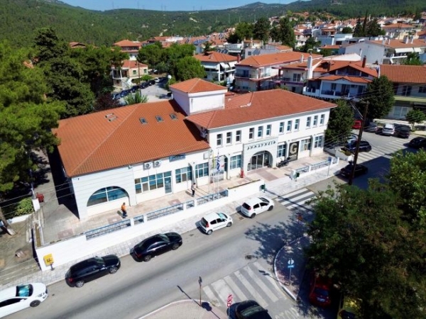&Delta;. &Omega;&rho;&alpha;&iota;&omicron;&kappa;ά&sigma;&tau;&rho;&omicron;&upsilon;