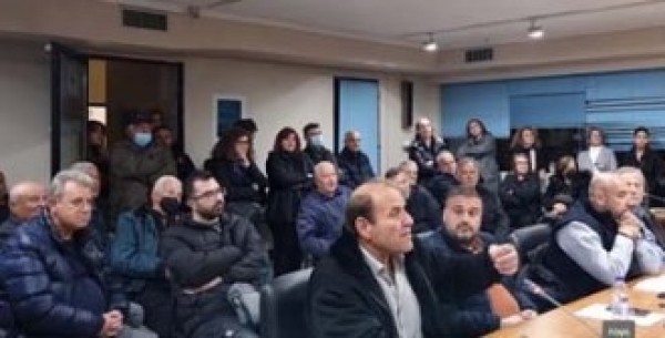 &Delta;&iota;&alpha;&pi;&alpha;&rho;&alpha;&tau;&alpha;&xi;&iota;&alpha;&kappa;ή &epsilon;&pi;&iota;&tau;&rho;&omicron;&pi;ή &gamma;&iota;&alpha; &tau;&omicron;&upsilon;&sigmaf; &lambda;&omicron;&gamma;&alpha;&rho;&iota;&alpha;&sigma;&mu;&omicron;ύ&sigmaf; &nu;&epsilon;&rho;&omicron;ύ