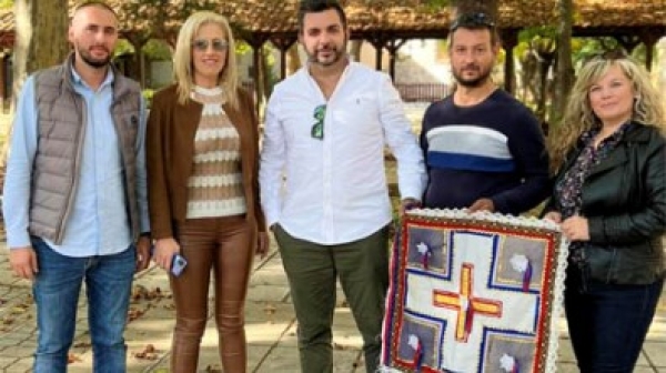 &pi;&rho;&omicron;&epsilon;&delta;&rho;&epsilon;ί&omicron; &Sigma;&alpha;&rho;&alpha;&kappa;&alpha;&tau;&sigma;ά&nu;&omega;&nu; &Lambda;&alpha;&gamma;&kappa;&alpha;&delta;ά